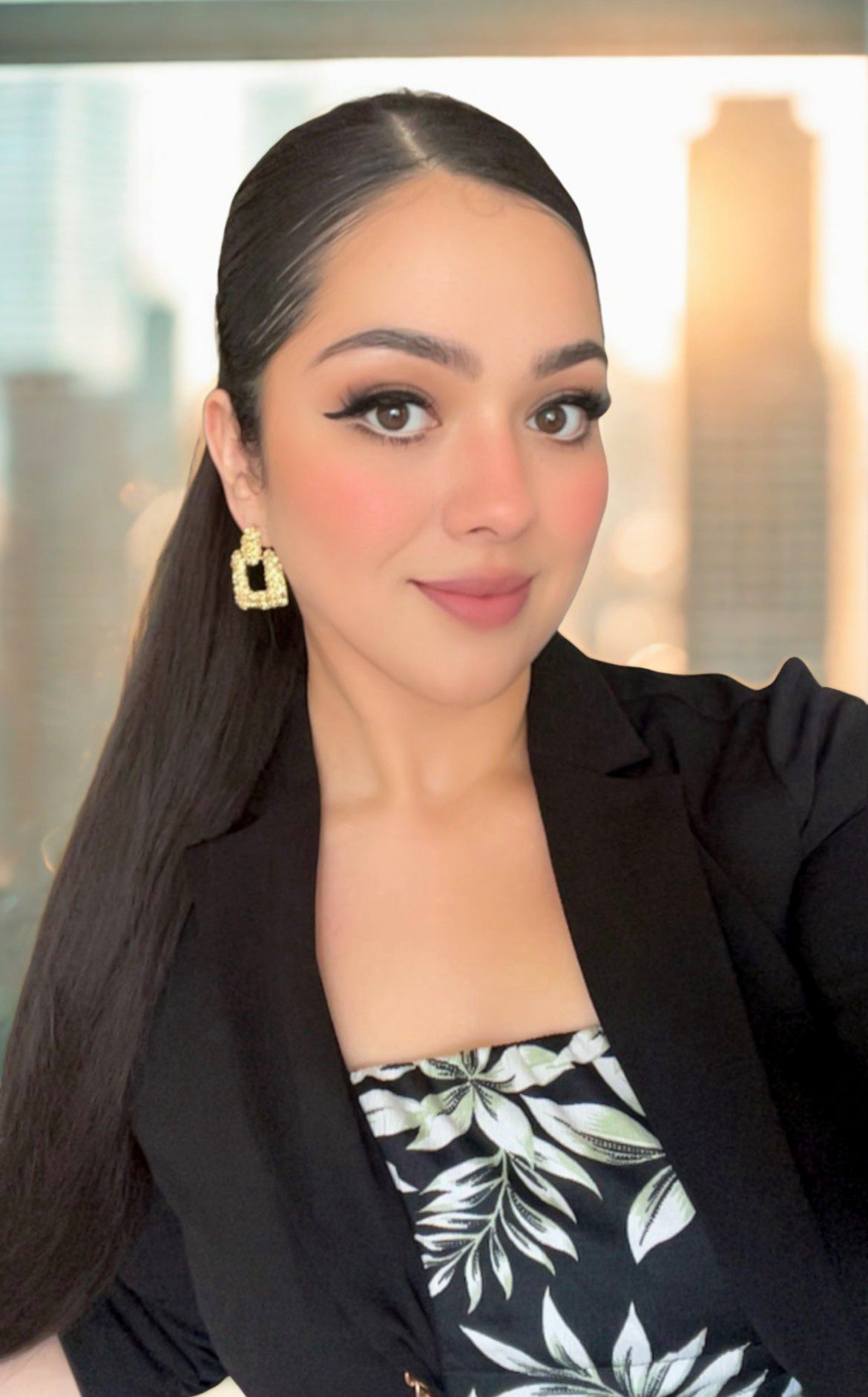 E Martinez headshot